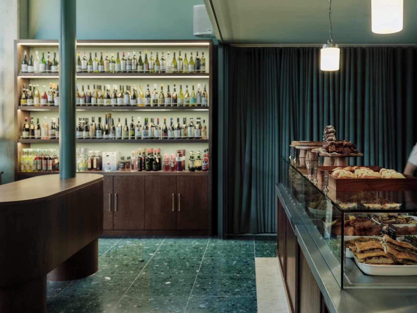 Lina Stores, Canary Wharf